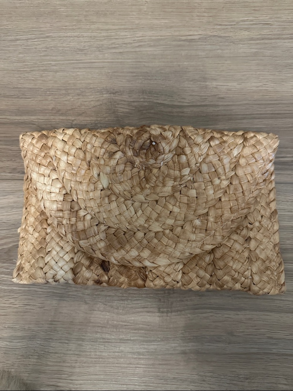 Braided Straw Envelope Clutch in Natural Beige